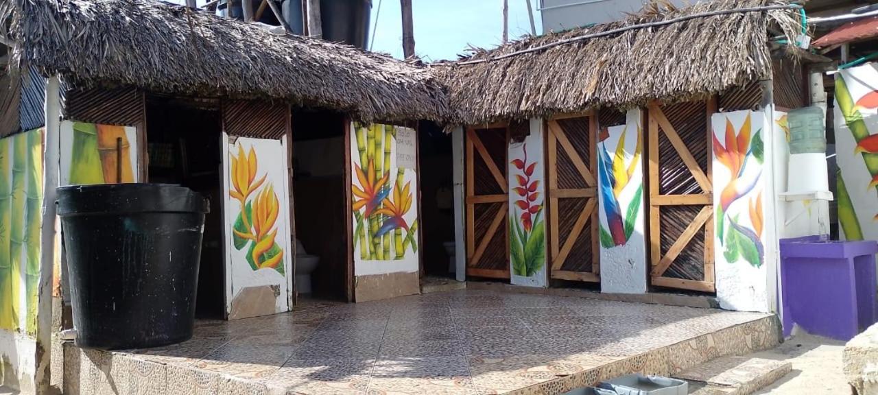 فندق The Wizard & Bar Baru بلايا بلانكا المظهر الخارجي الصورة